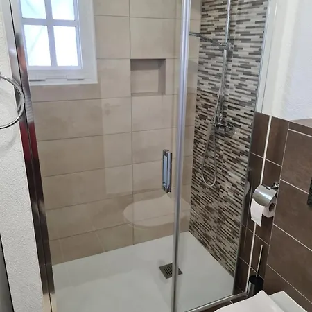 Casa Yvonne كوستا كالما